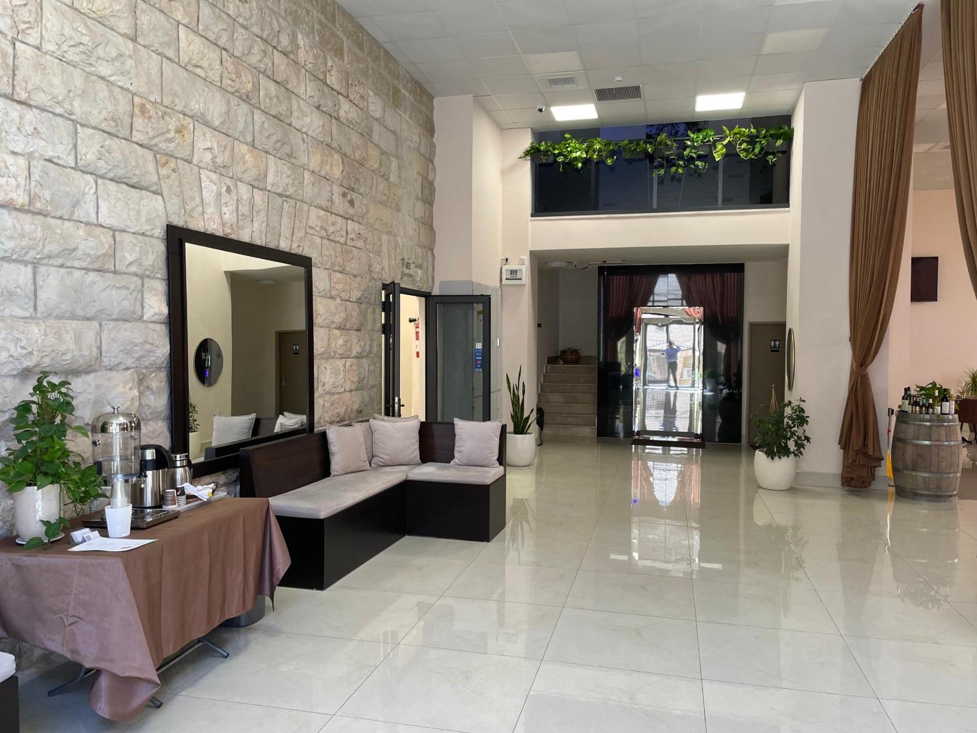 Mizirawi Historic Hotel Ramallah Exterior photo